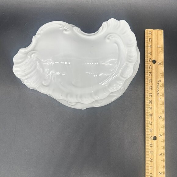 Vintage Trinket Box Ornate Floral White Porcelain Lid Victorian Style Jewelry - Picture 8 of 9